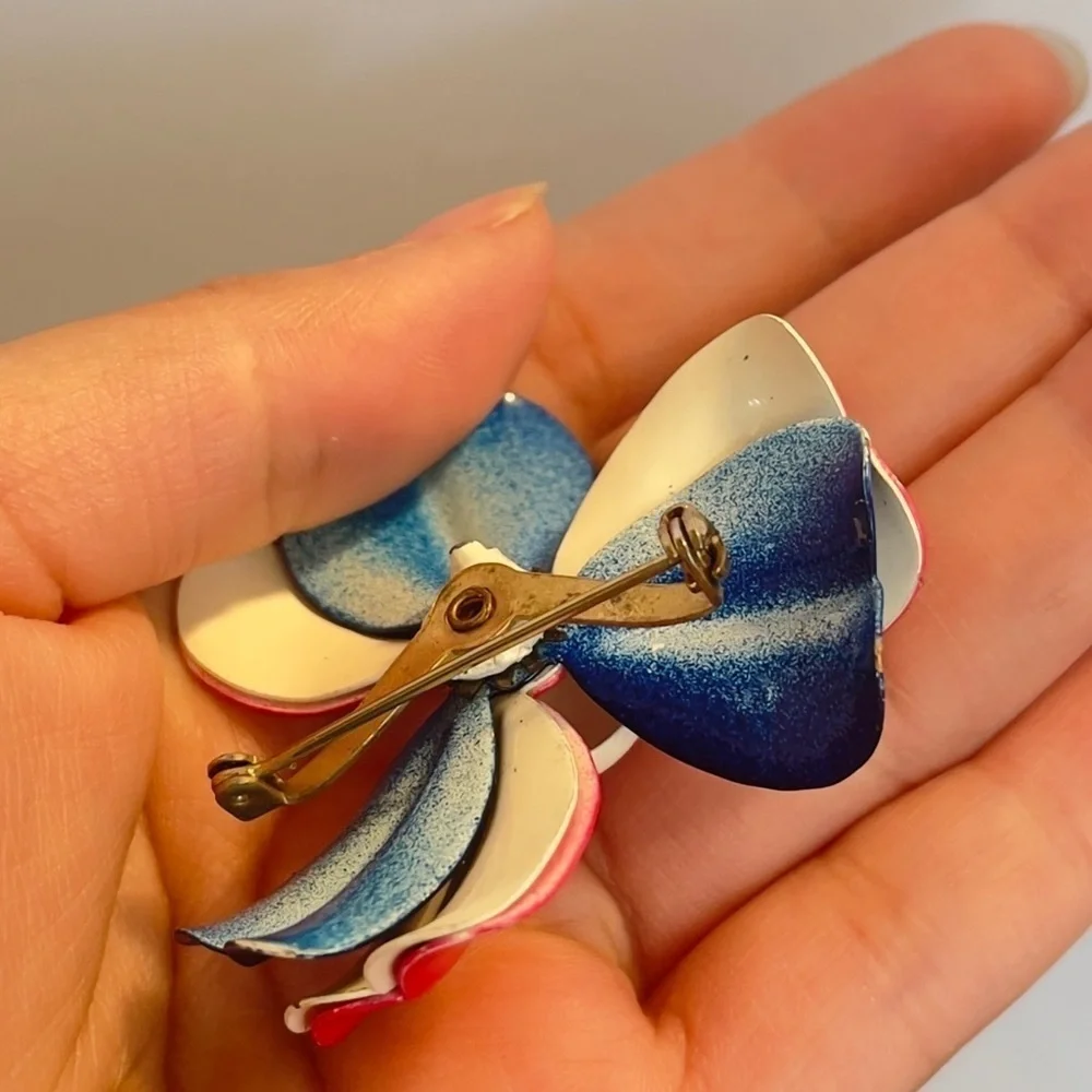 1960s Vintage Flower Brooch With Red and blue Enamel